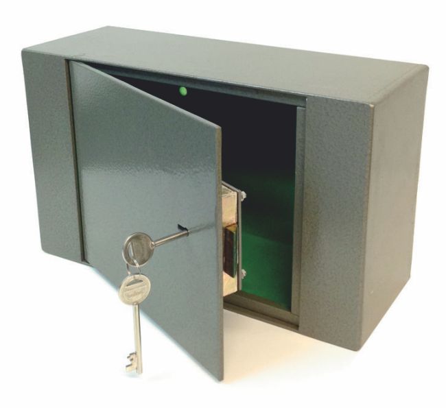 Day Safe – Wall Mounted with Slam Lock Day Safe – Wall Mounted with Slam Lock