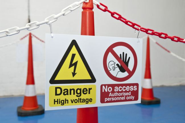 Hazard Area Cone & Chain System with Trolley